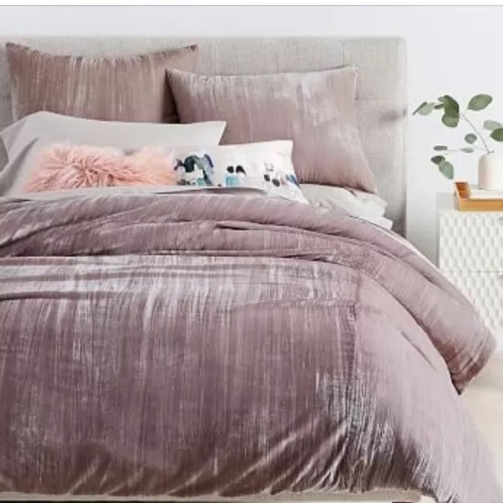 West Elm Velvet Crinkle Queen Duvet Cover AND 4 pillowcases